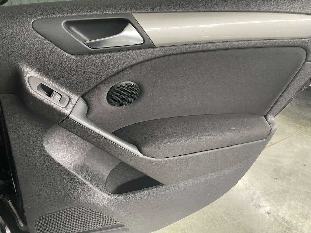 Купить Volkswagen Golf, 2012, 234 848 км, фото №23