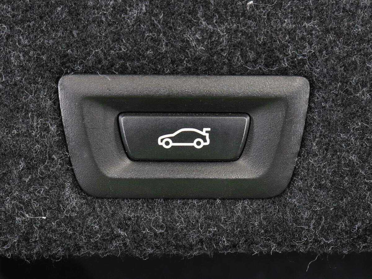 Купить BMW 5 серии 520d, 2017, 141 000 км, фото №16