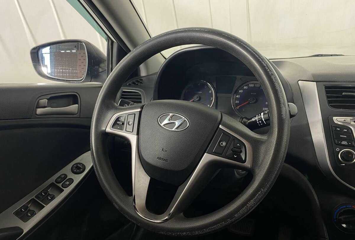 Купить Hyundai Solaris, 2014, 172 201 км, фото №9
