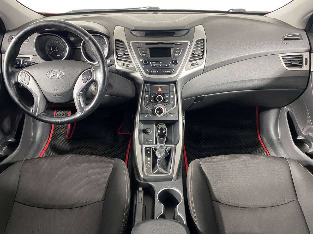 Купить Hyundai Elantra, 2015, 174 000 км, фото №9