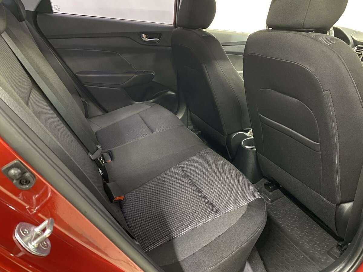 Купить Hyundai Solaris, 2018, 77 668 км, фото №17