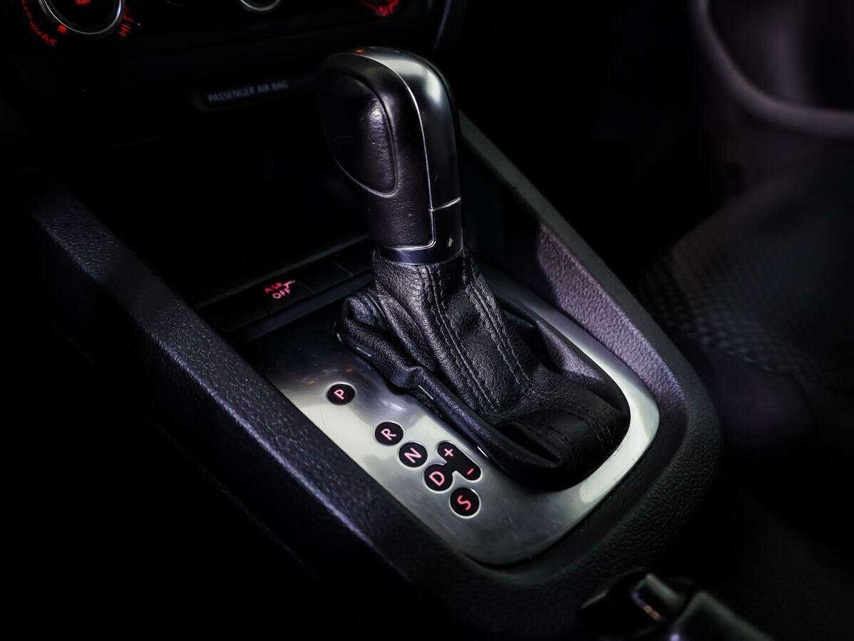 Купить Volkswagen Jetta, 2014, 152 188 км, фото №14