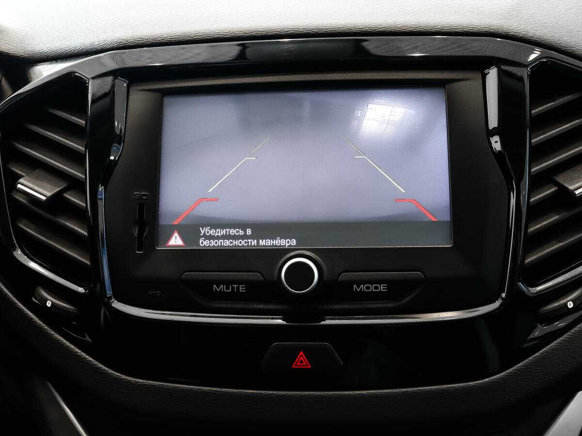 Купить Lada (ВАЗ) Vesta SW Cross, 2019, 129 135 км, фото №13