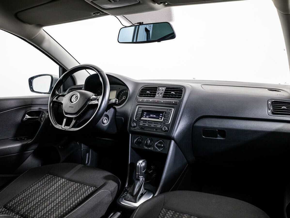 Купить Volkswagen Polo, 2016, 133 360 км, фото №9