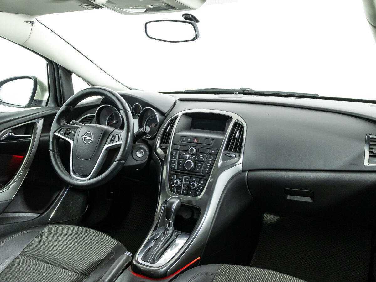 Купить Opel Astra, 2012, 99 197 км, фото №9