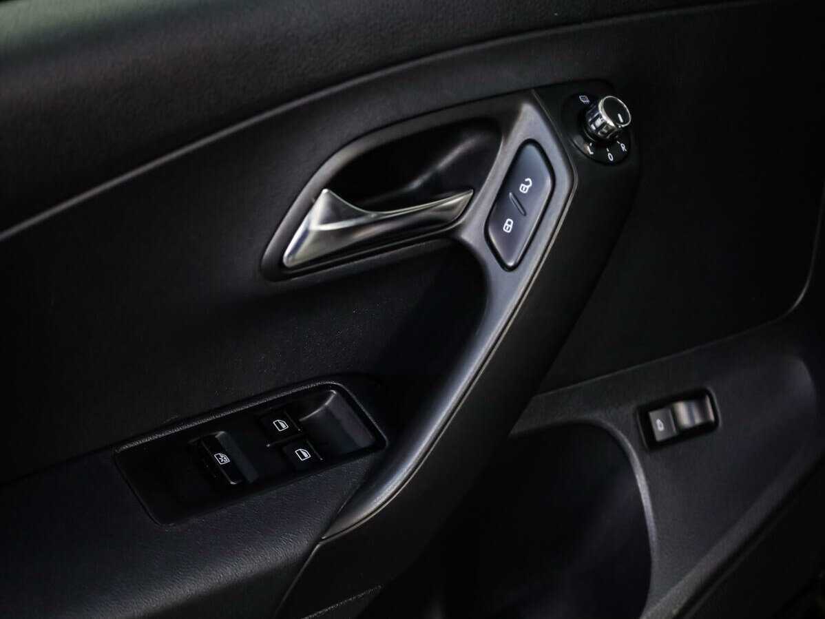 Купить Volkswagen Polo, 2016, 101 667 км, фото №14