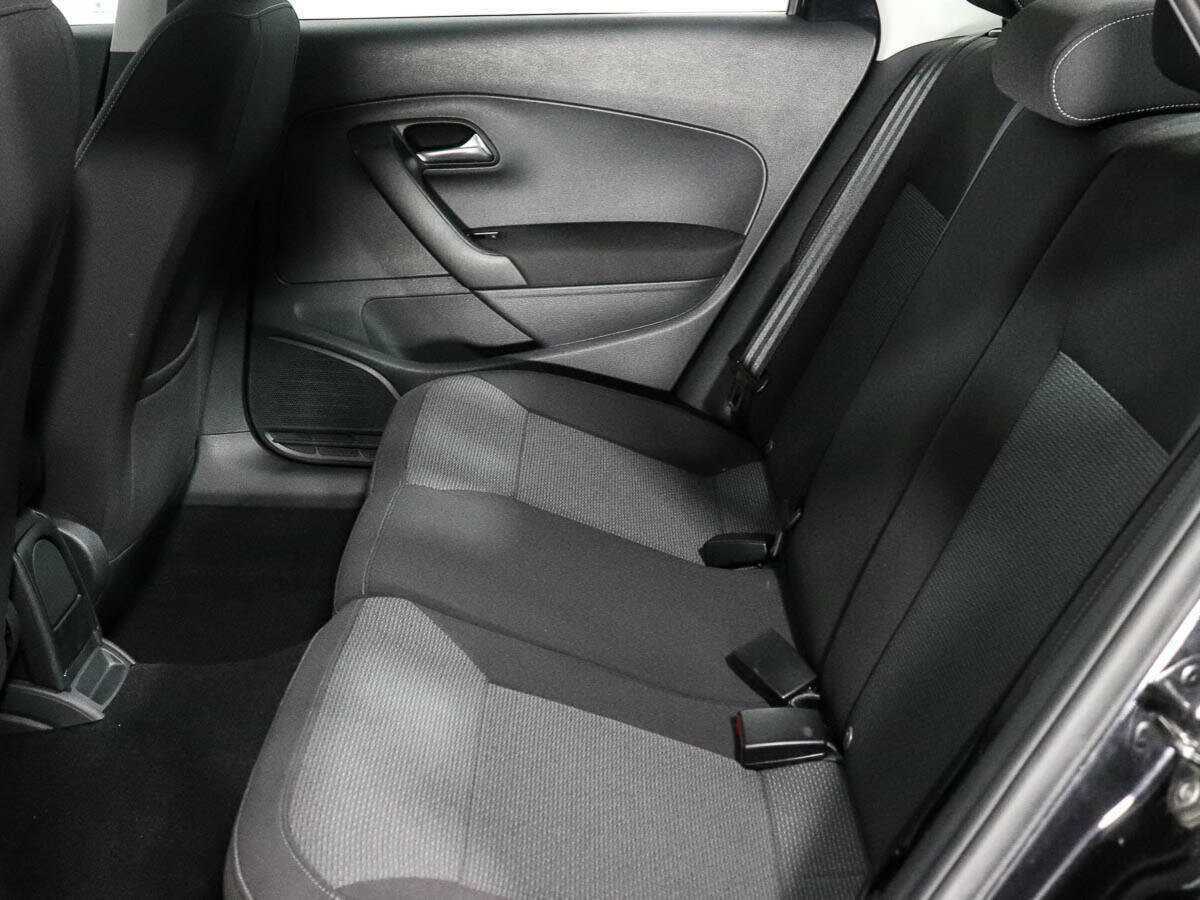 Купить Volkswagen Polo, 2017, 66 000 км, фото №11