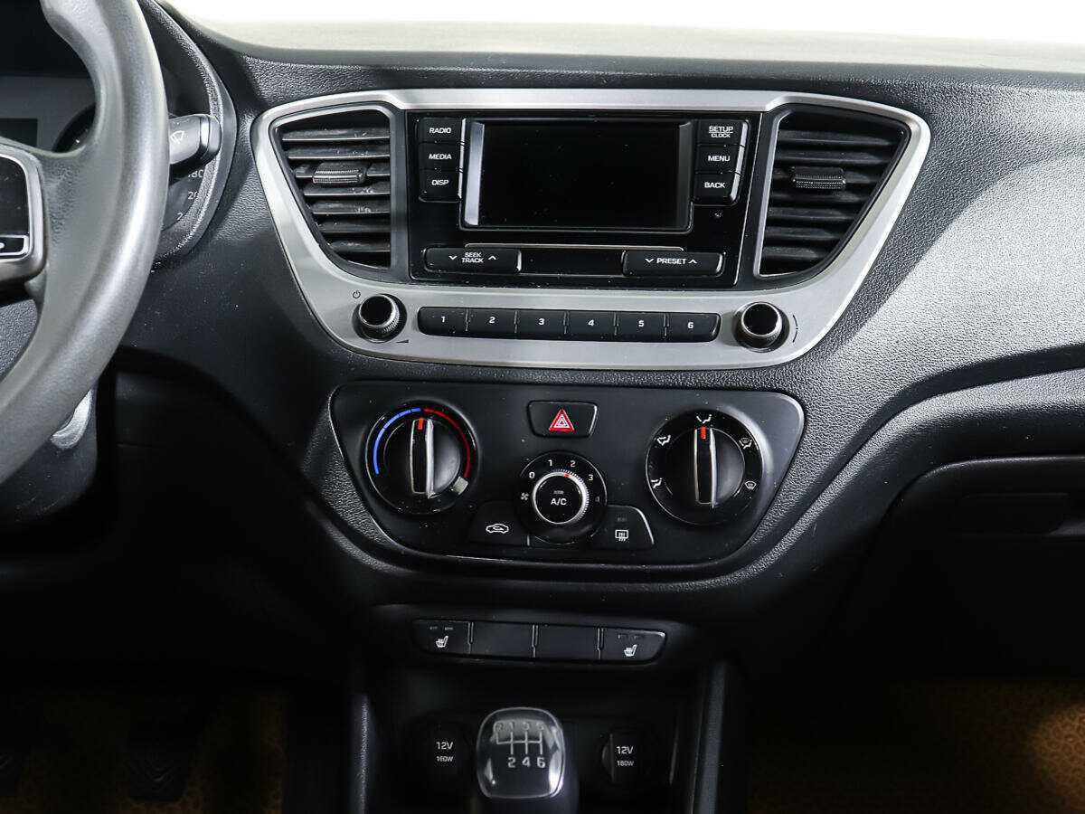 Купить Hyundai Solaris, 2018, 142 013 км, фото №12