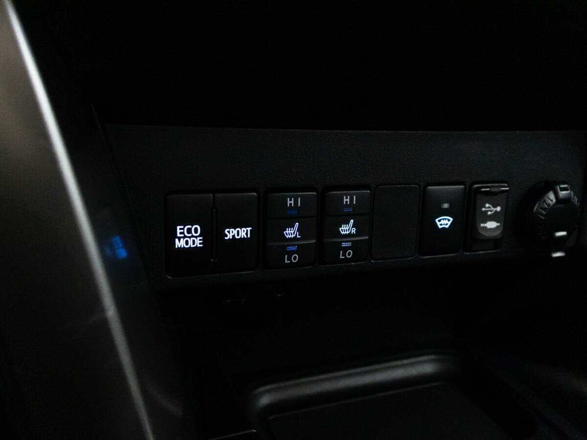 Купить Toyota RAV4, 2018, 95 000 км, фото №18