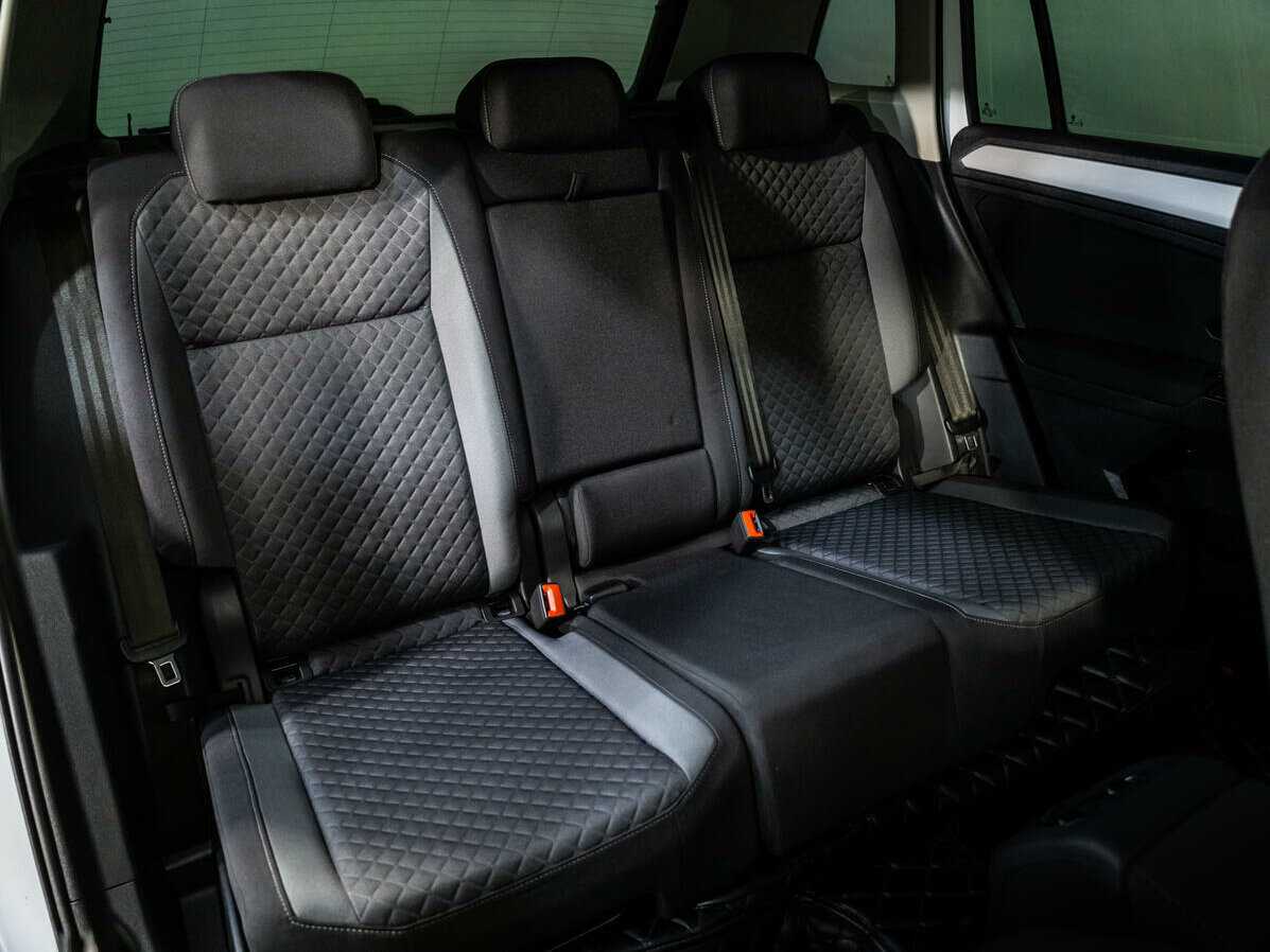 Купить Volkswagen Tiguan L, 2018, 86 835 км, фото №9