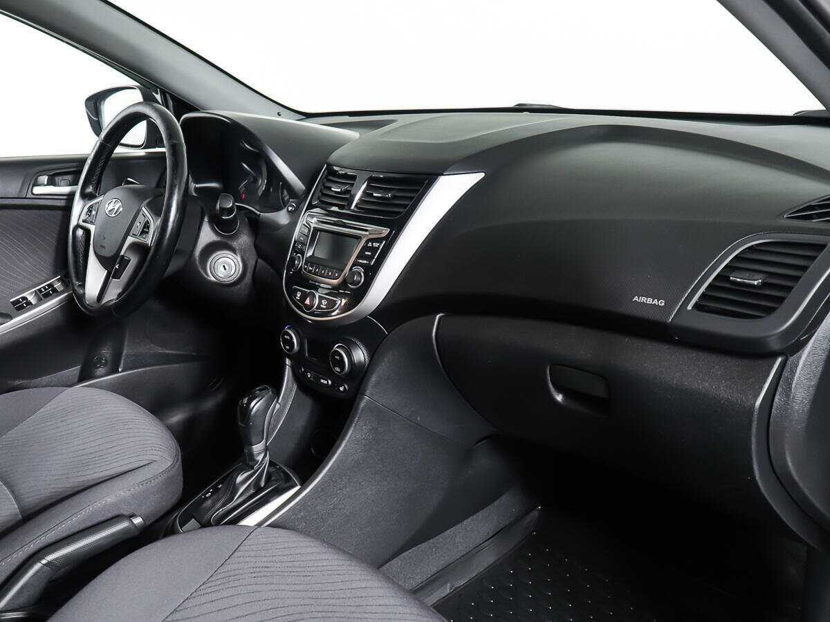 Купить Hyundai Solaris, 2016, 176 189 км, фото №8