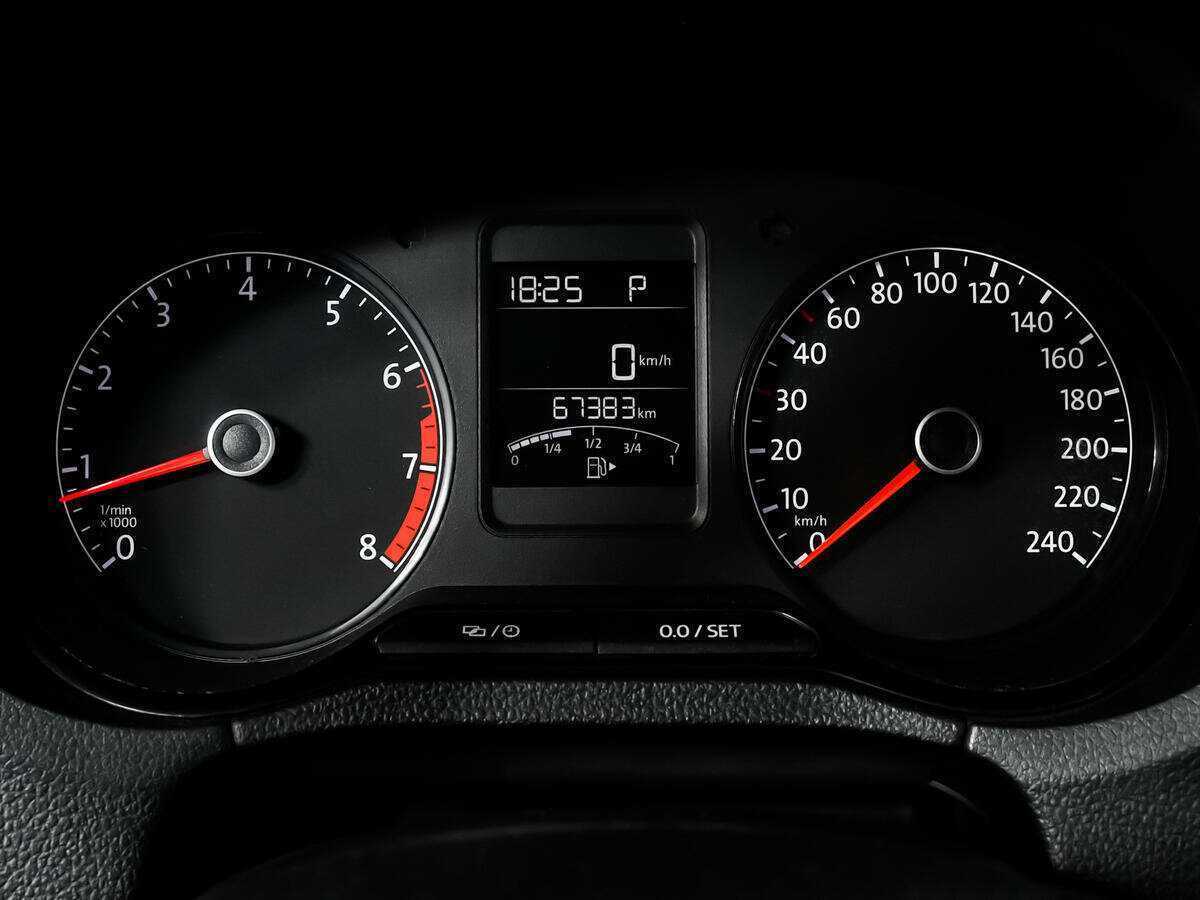 Купить Volkswagen Polo, 2017, 67 383 км, фото №10