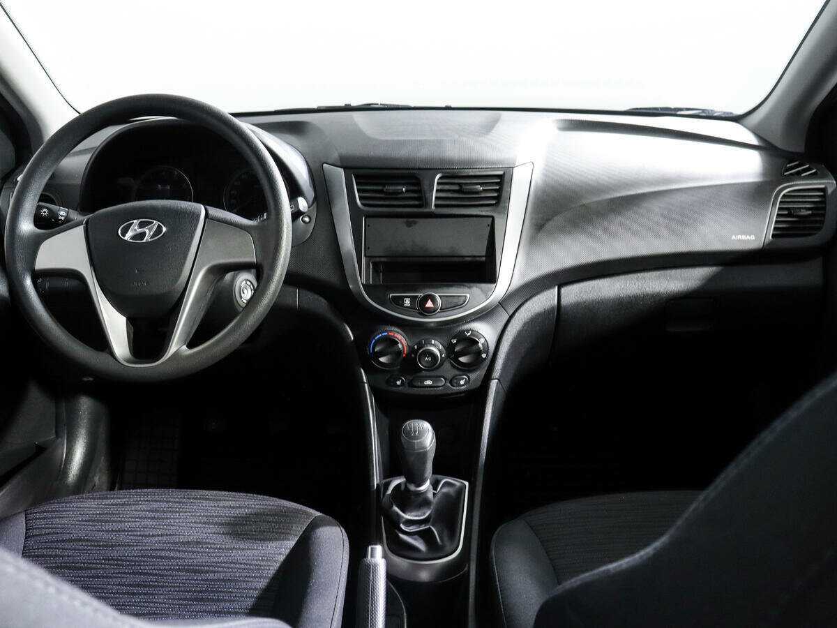 Купить Hyundai Solaris, 2016, 5 850 км, фото №10