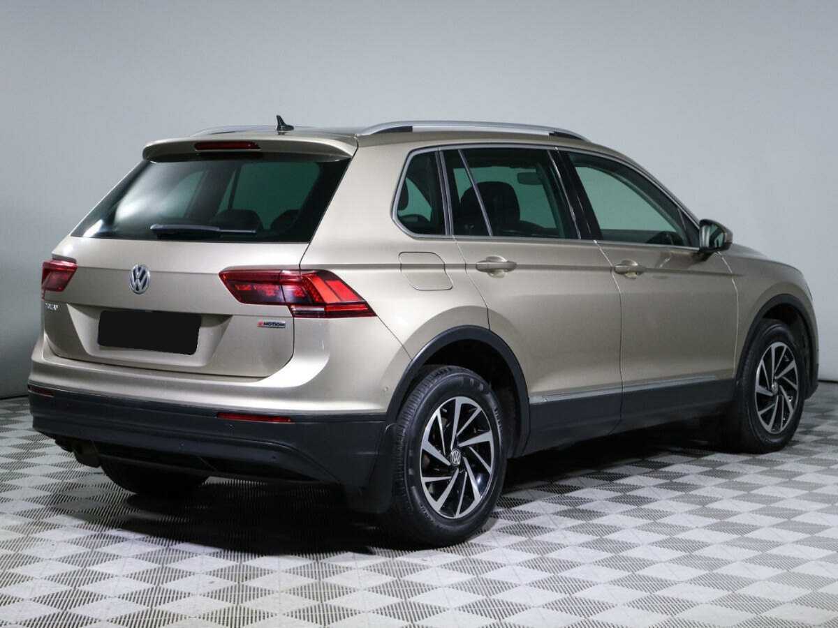 Купить Volkswagen Tiguan, 2018, 113 673 км, фото №4