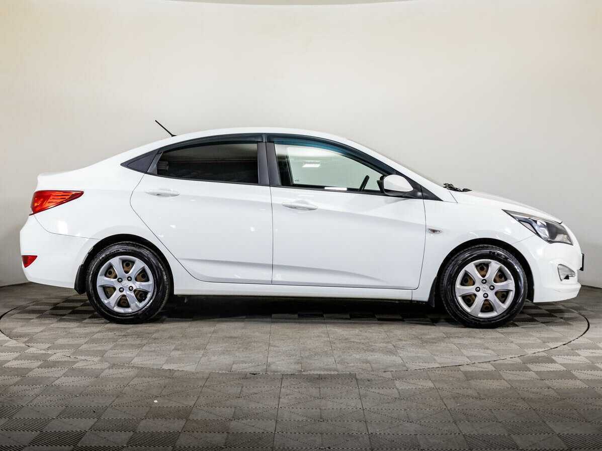 Купить Hyundai Solaris, 2016, 70 000 км, фото №4