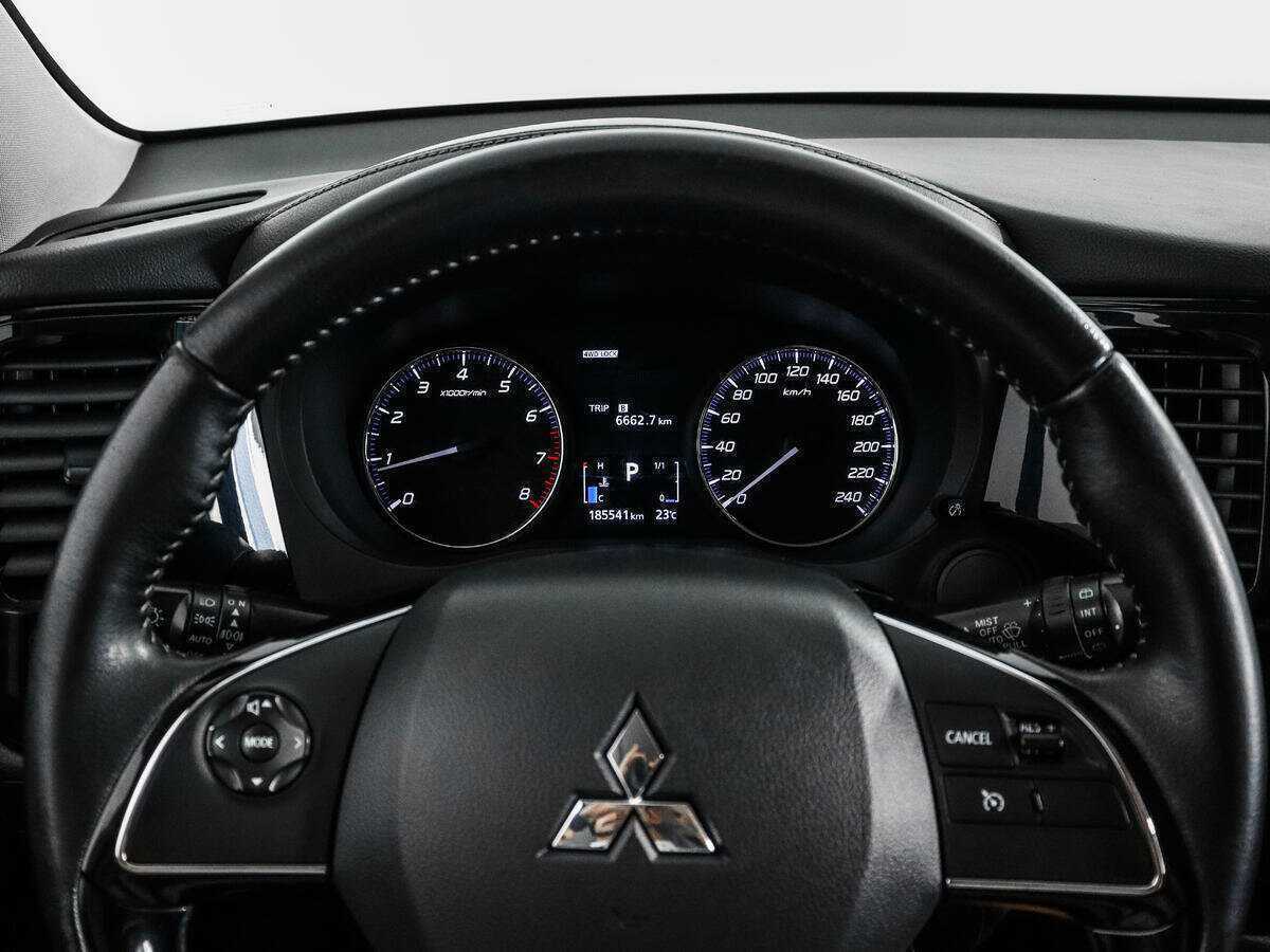 Купить Mitsubishi Outlander, 2018, 185 539 км, фото №16