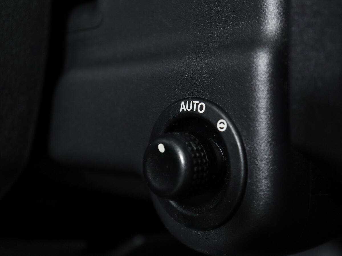 Купить Land Rover Discovery, 2013, 223 729 км, фото №21