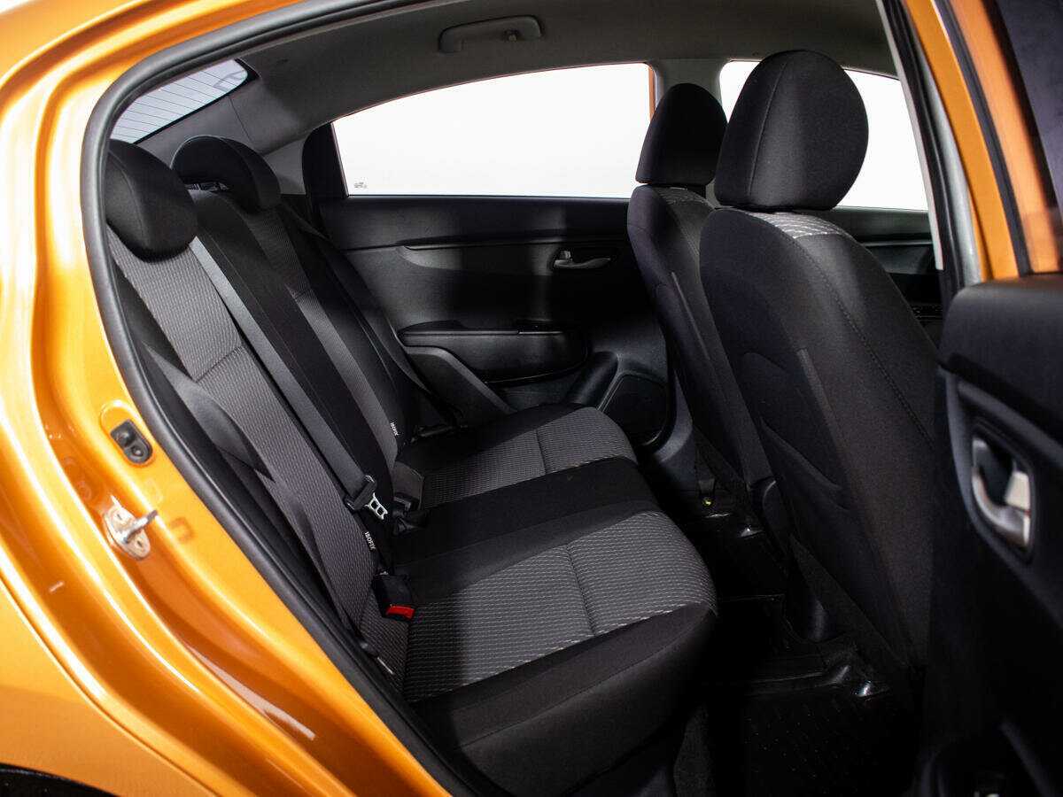 Купить Kia Rio, 2017, 136 760 км, фото №8