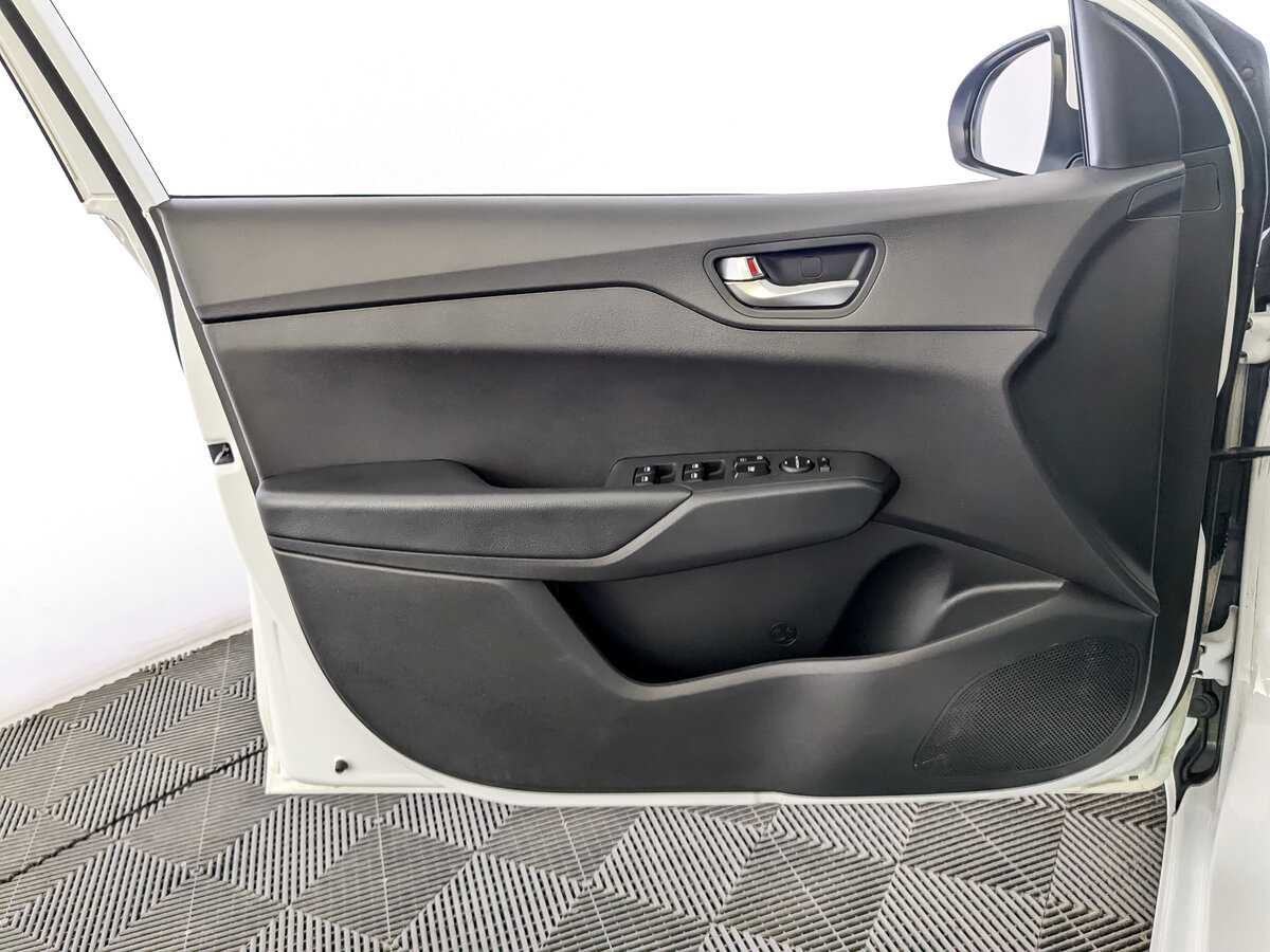 Купить Hyundai Solaris, 2020, 55 053 км, фото №14