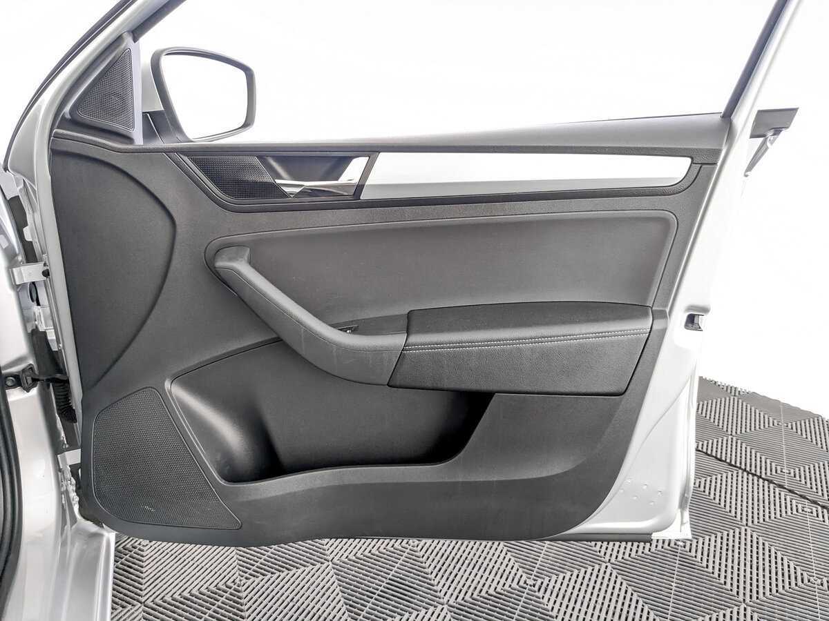 Купить Skoda Rapid, 2018, 122 115 км, фото №20