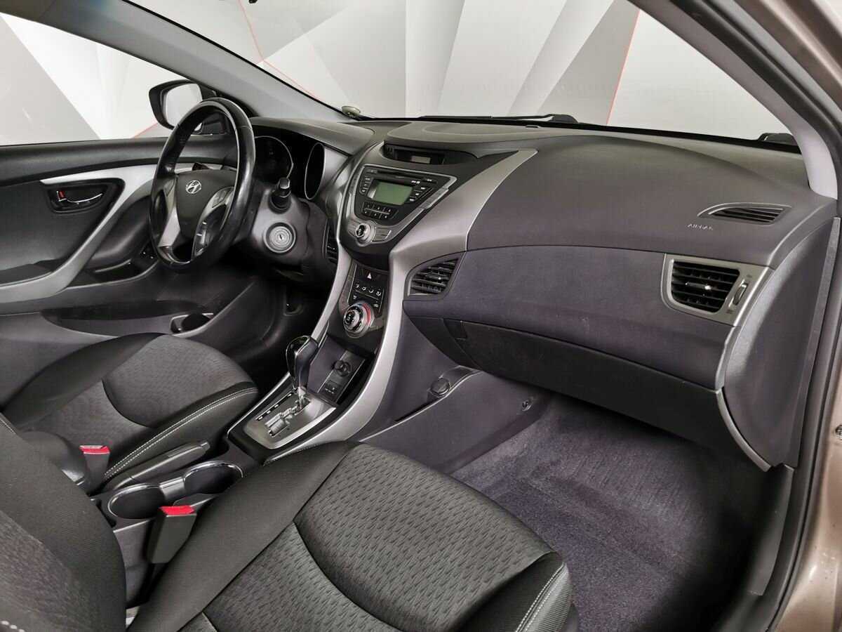 Купить Hyundai Elantra, 2012, 167 801 км, фото №9