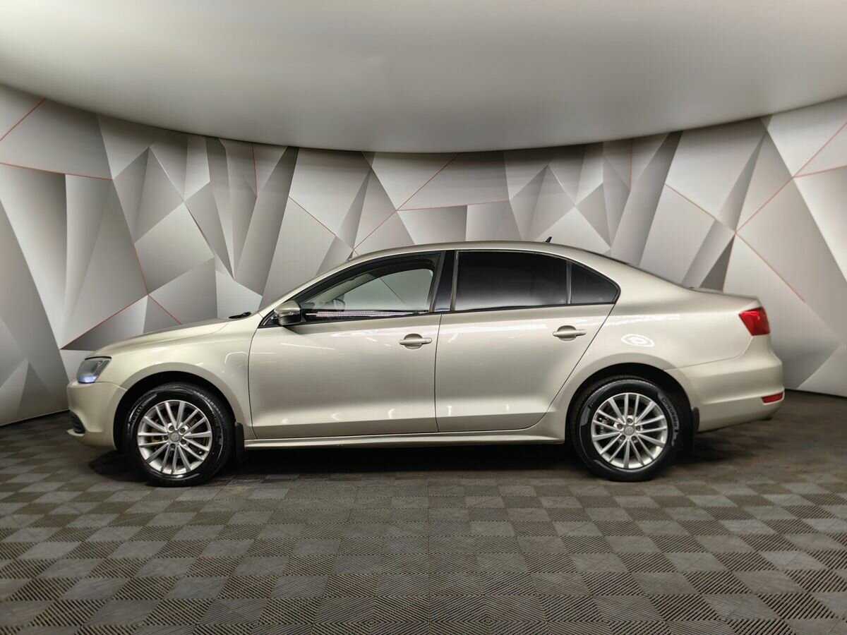 Купить Volkswagen Jetta, 2012, 174 887 км, фото №5