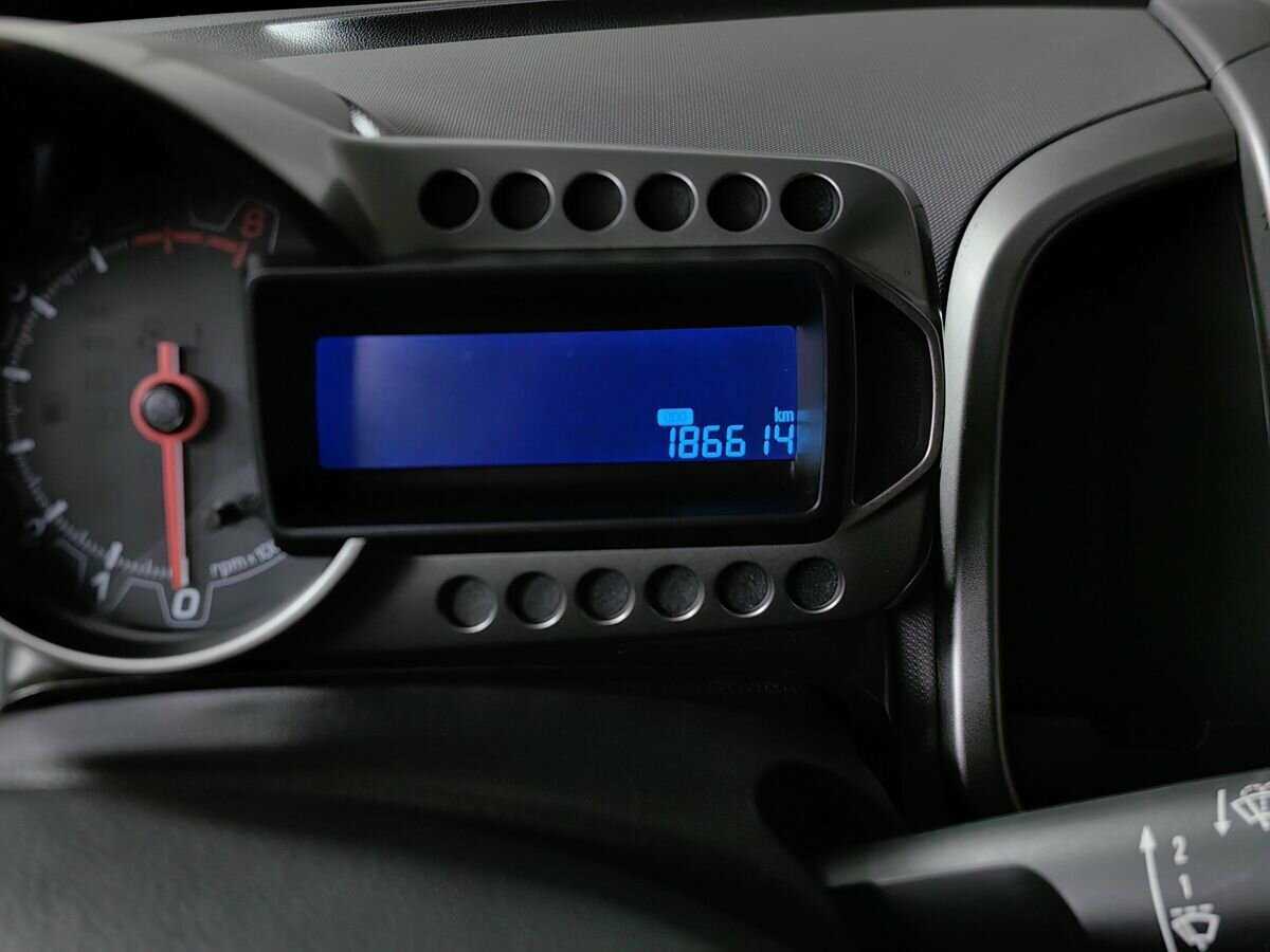 Купить Chevrolet Aveo, 2012, 186 610 км, фото №16