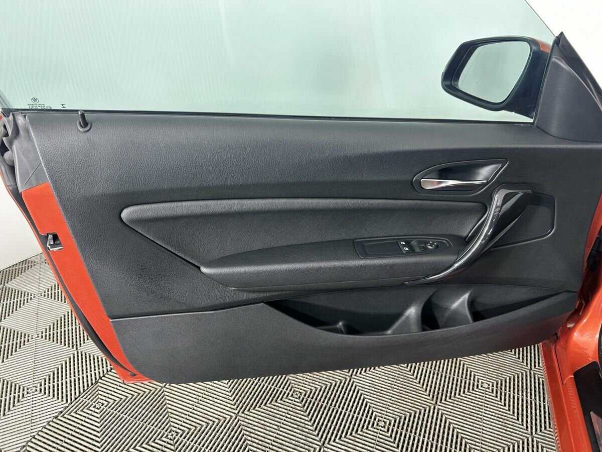 Купить BMW 1 серии 118i, 2013, 183 000 км, фото №8