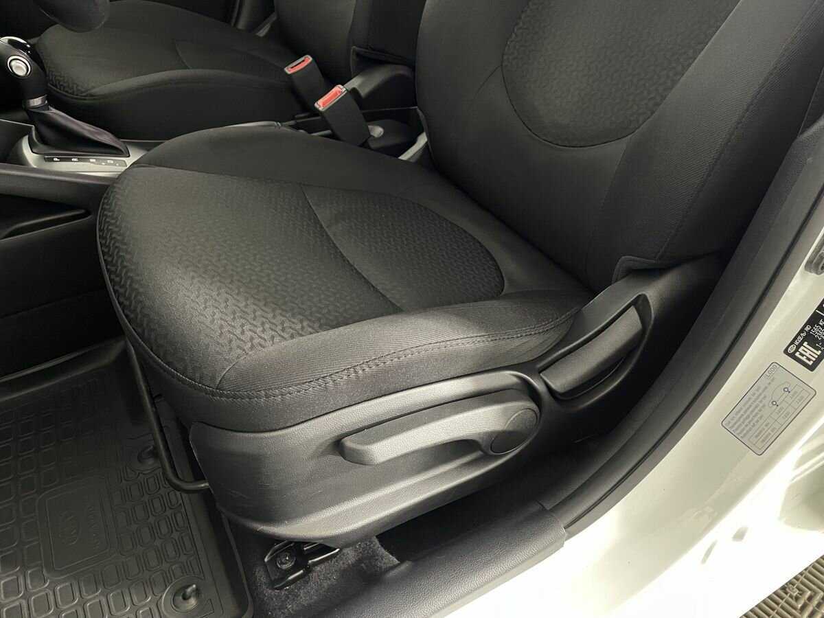 Купить Kia Rio, 2016, 93 547 км, фото №9