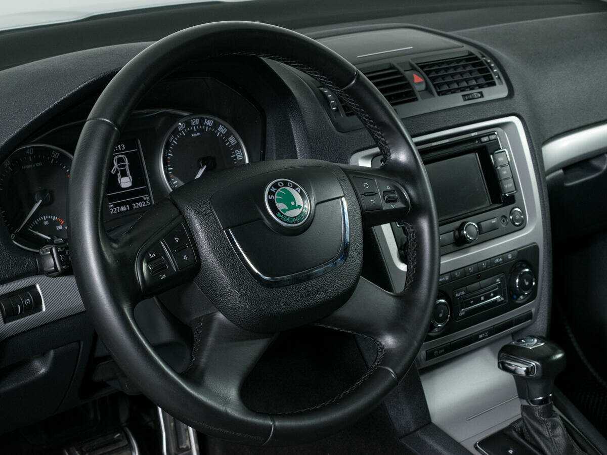 Купить Skoda Octavia, 2013, 227 457 км, фото №14