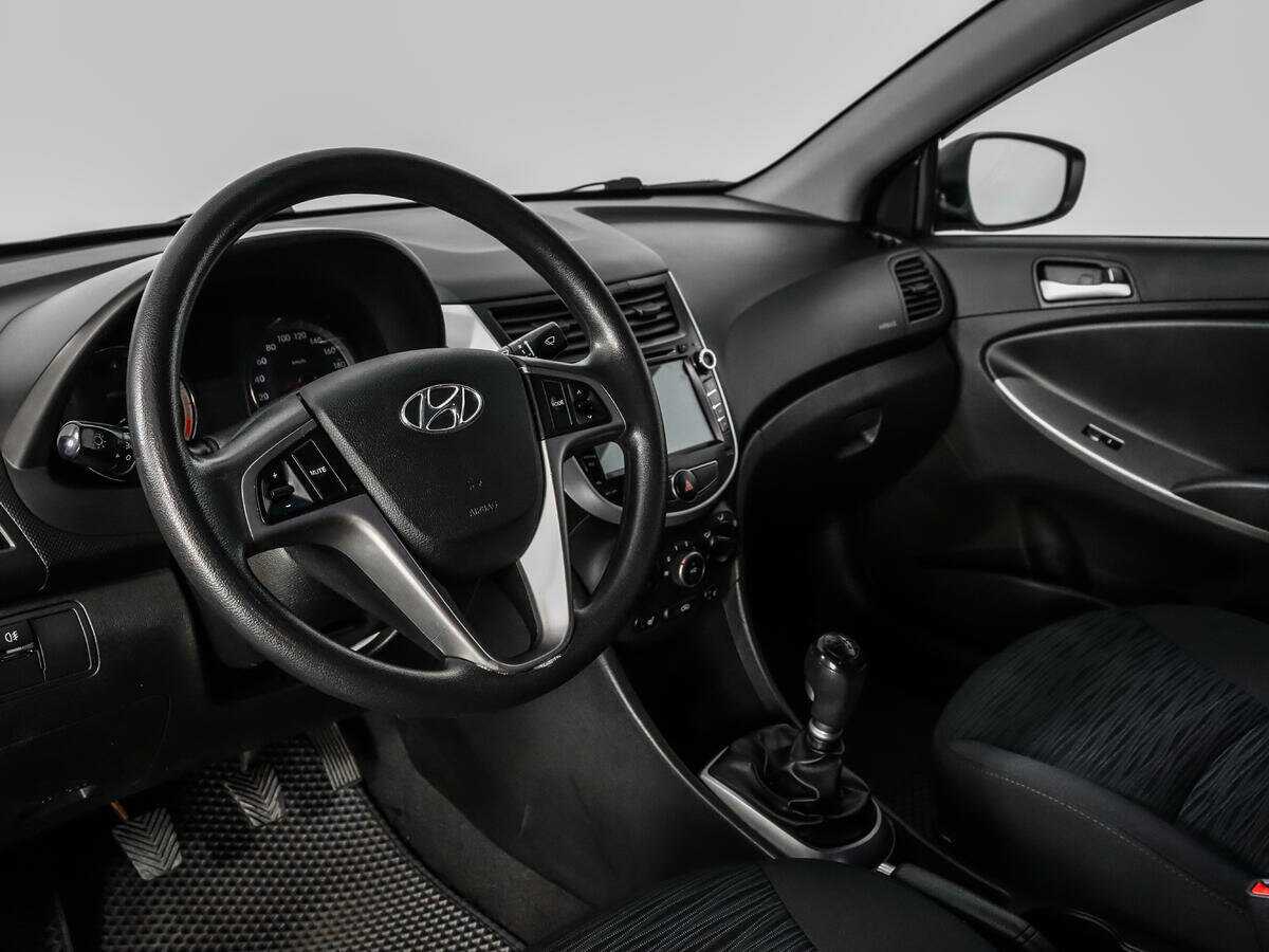 Купить Hyundai Solaris, 2014, 149 453 км, фото №9