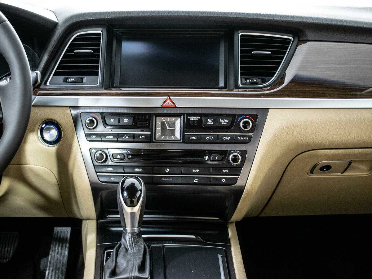 Купить Hyundai Genesis, 2015, 109 430 км, фото №14
