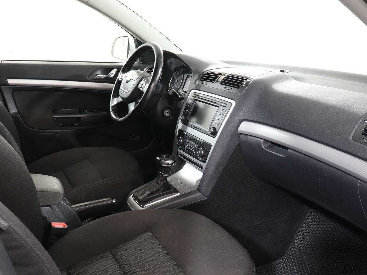 Купить Skoda Octavia, 2013, 170 341 км, фото №9