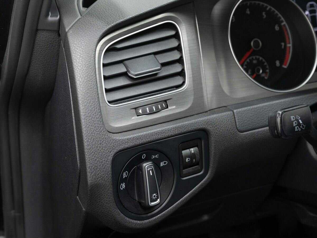 Купить Volkswagen Golf, 2013, 98 712 км, фото №19