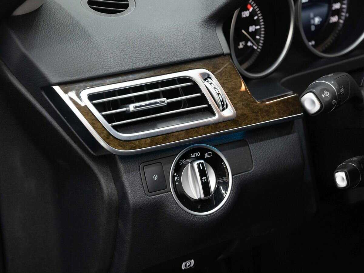 Купить Mercedes-Benz E-Класс 200, 2015, 23 500 км, фото №21