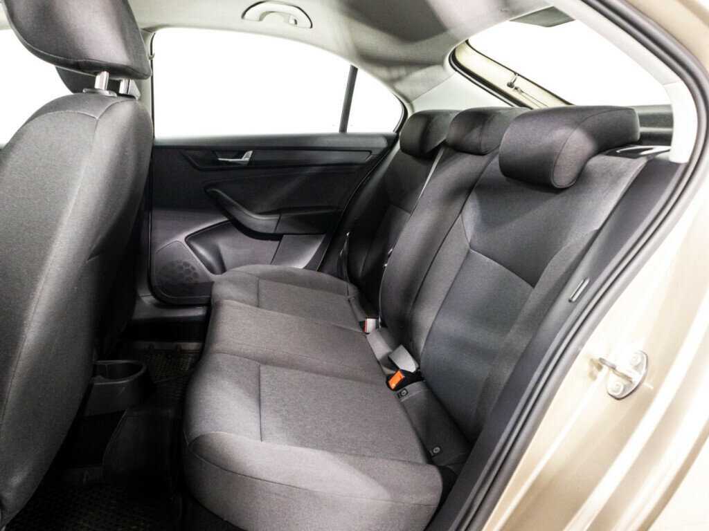 Купить Skoda Rapid, 2019, 117 235 км, фото №10