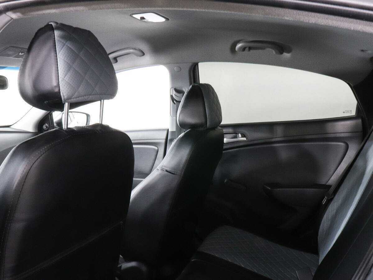 Купить Hyundai Solaris, 2015, 125 988 км, фото №12