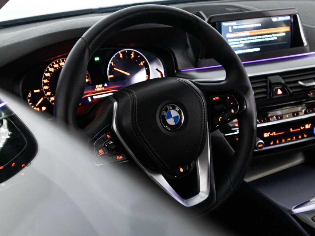 Купить BMW 5 серии 520d, 2018, 136 443 км, фото №22