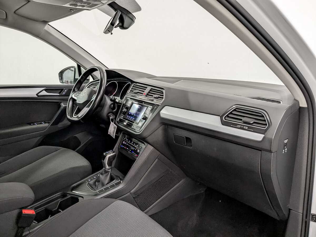 Купить Volkswagen Tiguan, 2021, 158 578 км, фото №11