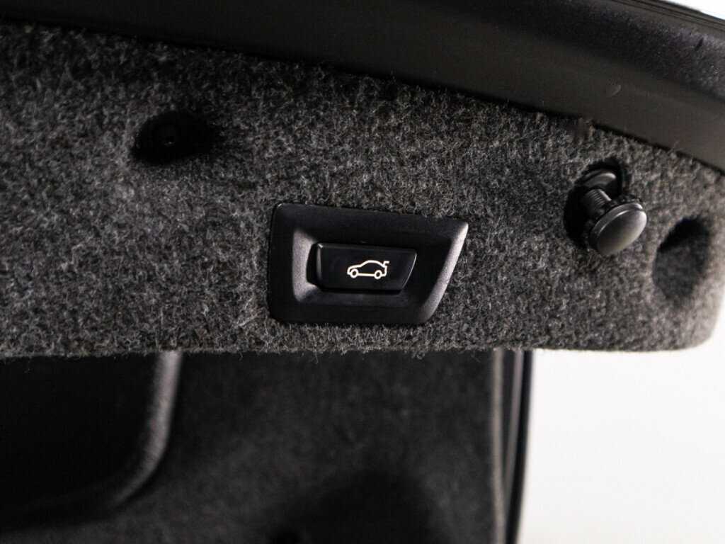 Купить BMW 5 серии 528i xDrive, 2012, 166 562 км, фото №16