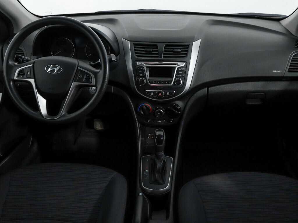Купить Hyundai Solaris, 2015, 119 572 км, фото №12