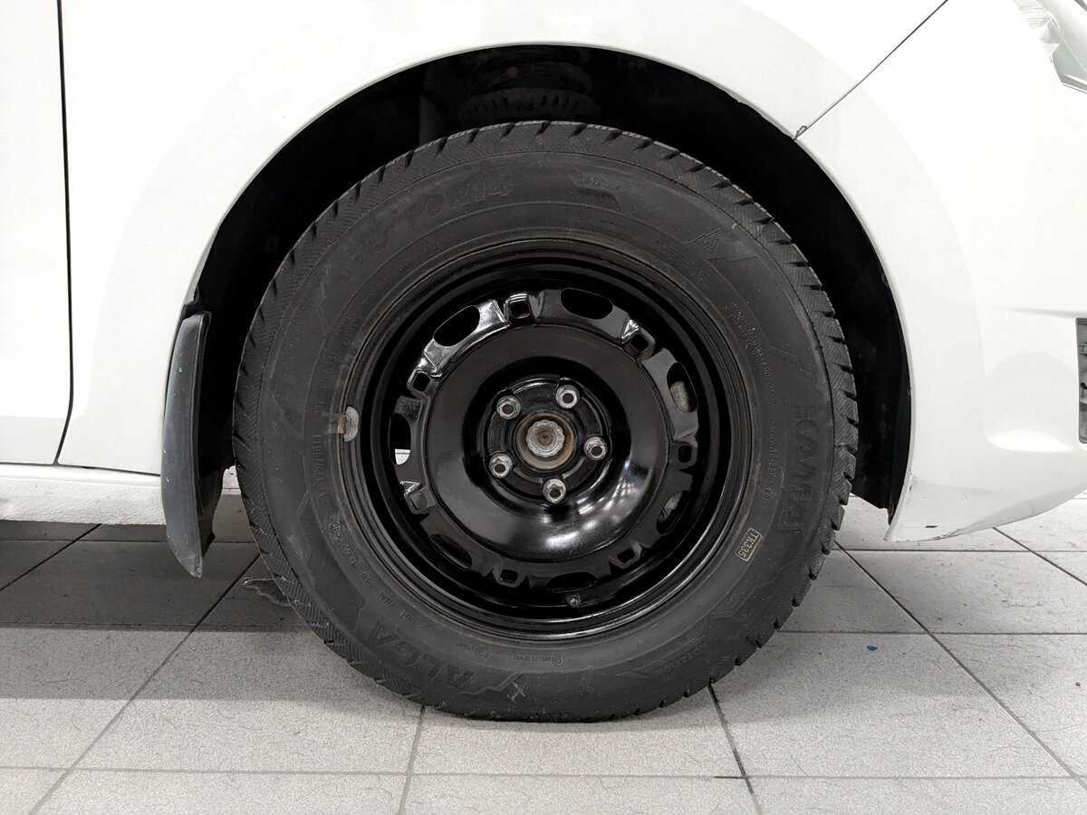 Купить Skoda Rapid, 2017, 240 992 км, фото №17