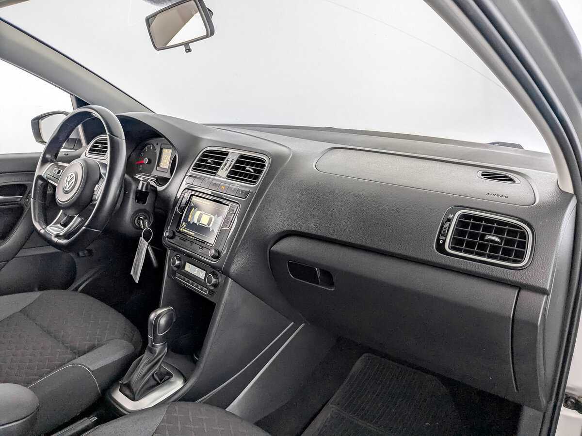 Купить Volkswagen Polo, 2019, 119 828 км, фото №11