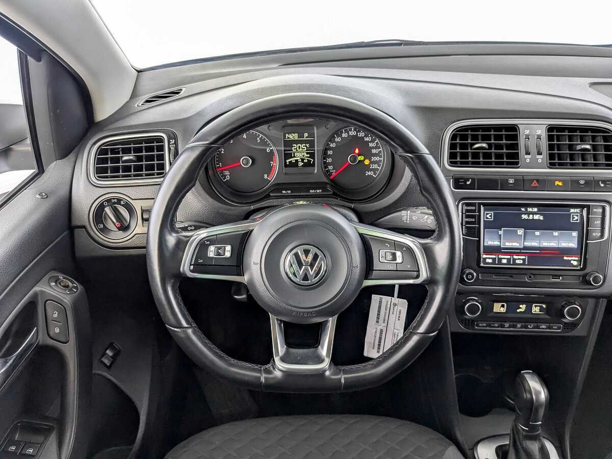 Купить Volkswagen Polo, 2019, 119 828 км, фото №21