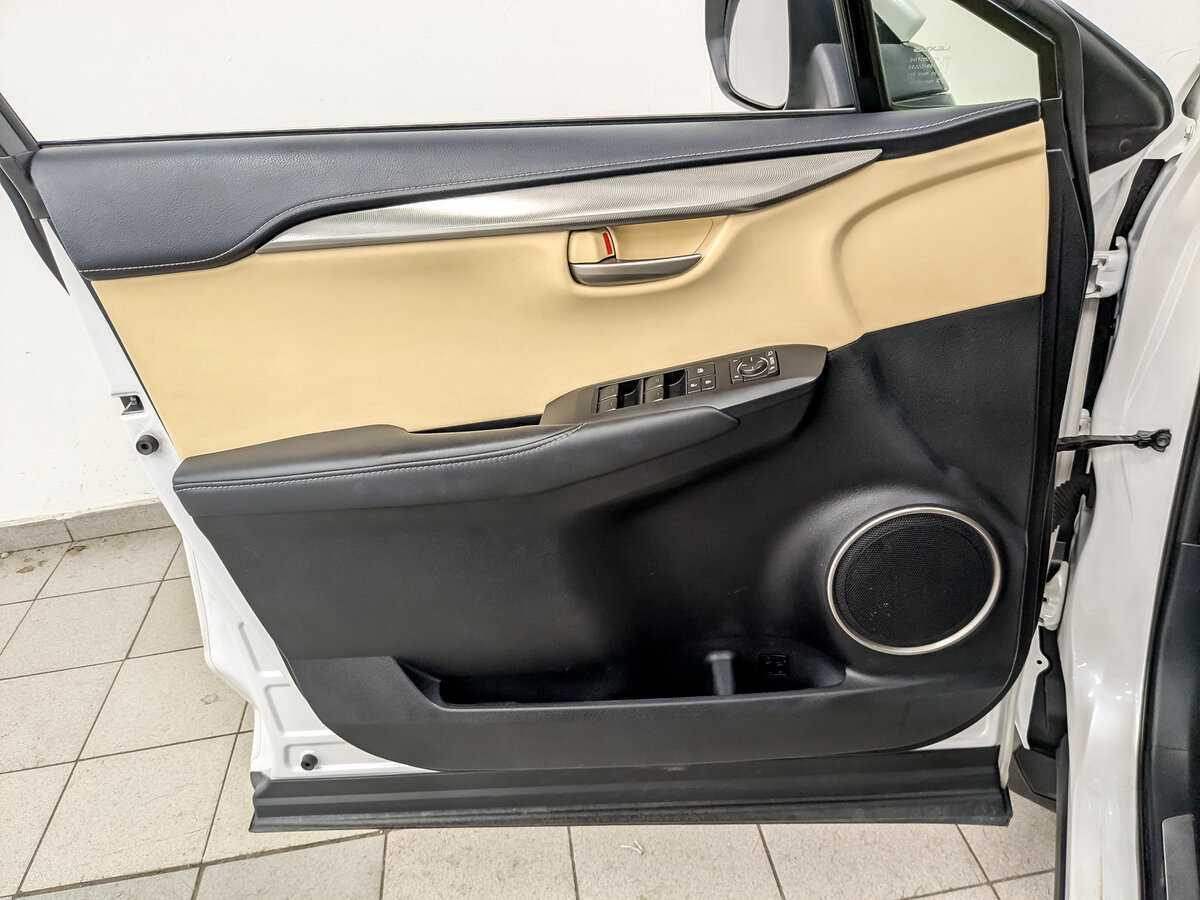 Купить Lexus NX 200, 2016, 135 708 км, фото №18