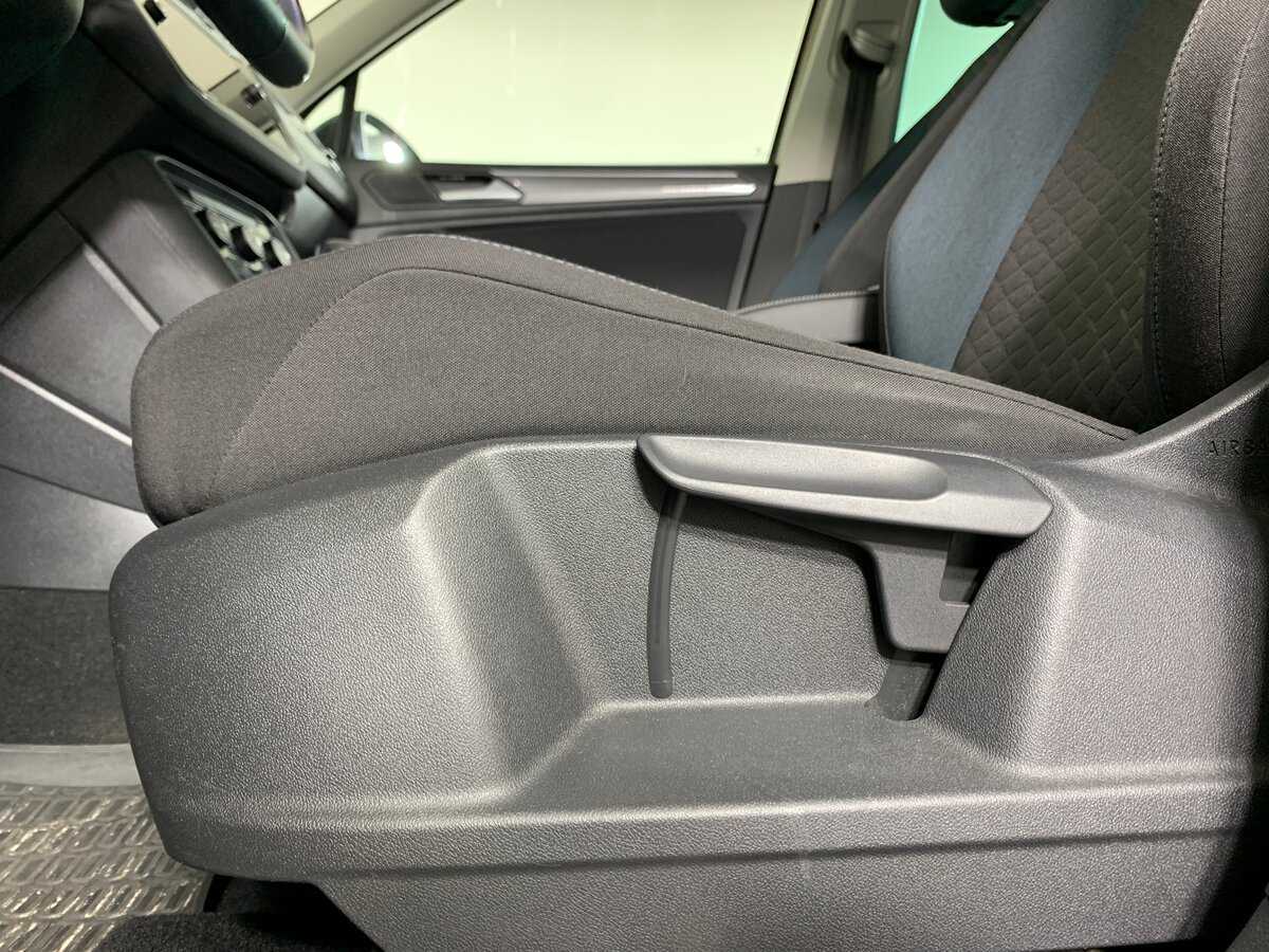 Купить Volkswagen Tiguan, 2019, 90 506 км, фото №17