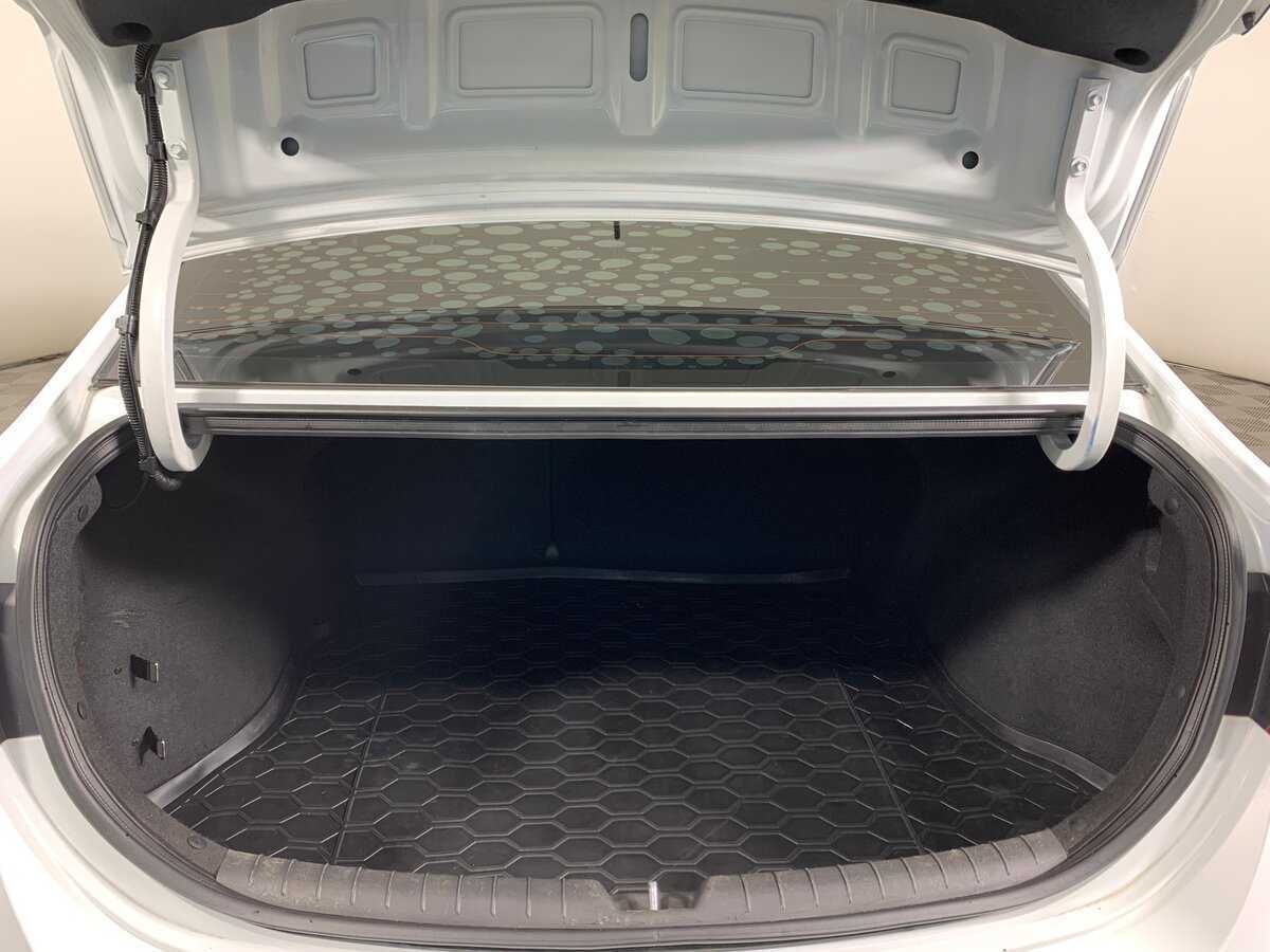 Купить Hyundai Solaris, 2017, 162 127 км, фото №19