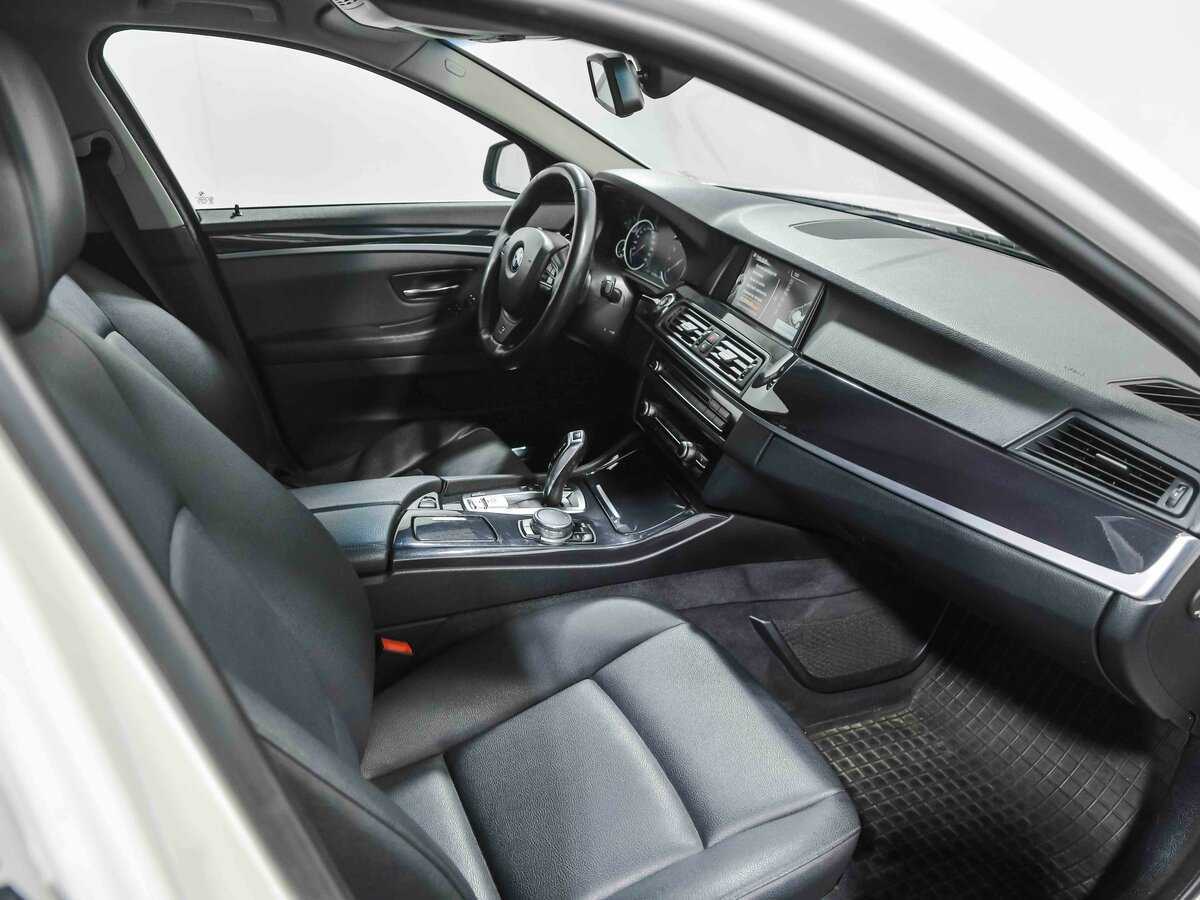 Купить BMW 5 серии 520i, 2013, 213 136 км, фото №16