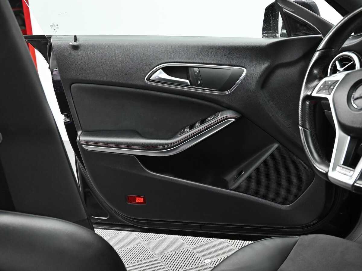 Купить Mercedes-Benz CLA 200, 2013, 171 000 км, фото №9