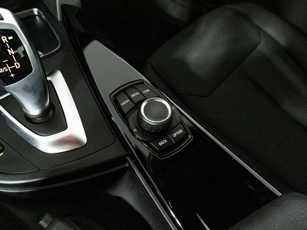 Купить BMW 3 серии 318i, 2018, 65 895 км, фото №18